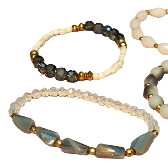 NEW LORI'S GIFTS Glass Bead Stretch Bracelet Set - Picture 4 of 7